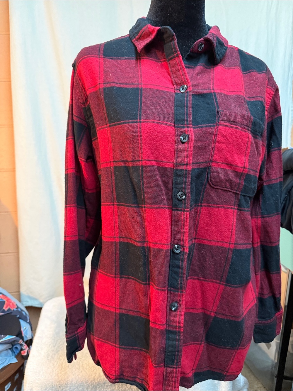 SO Red and Black Plaid Flannel Button-Down Shirt